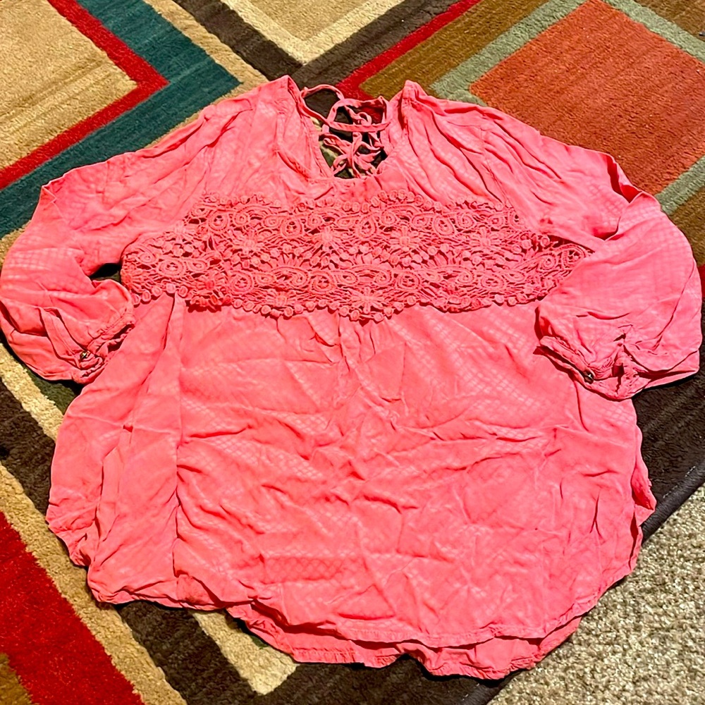 Eyeshadow blouse
